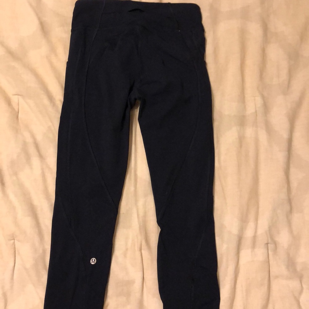 Lululemon size 6 dark navy